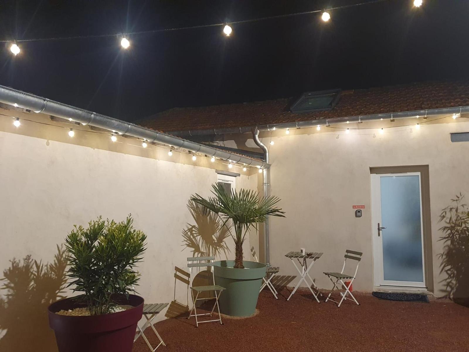 Le Boheme, Sauna & Spa Riorges エクステリア 写真